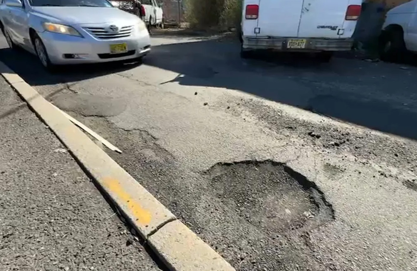 It’s pothole season, but who pays for damage they cause? In NJ, state pays for very few